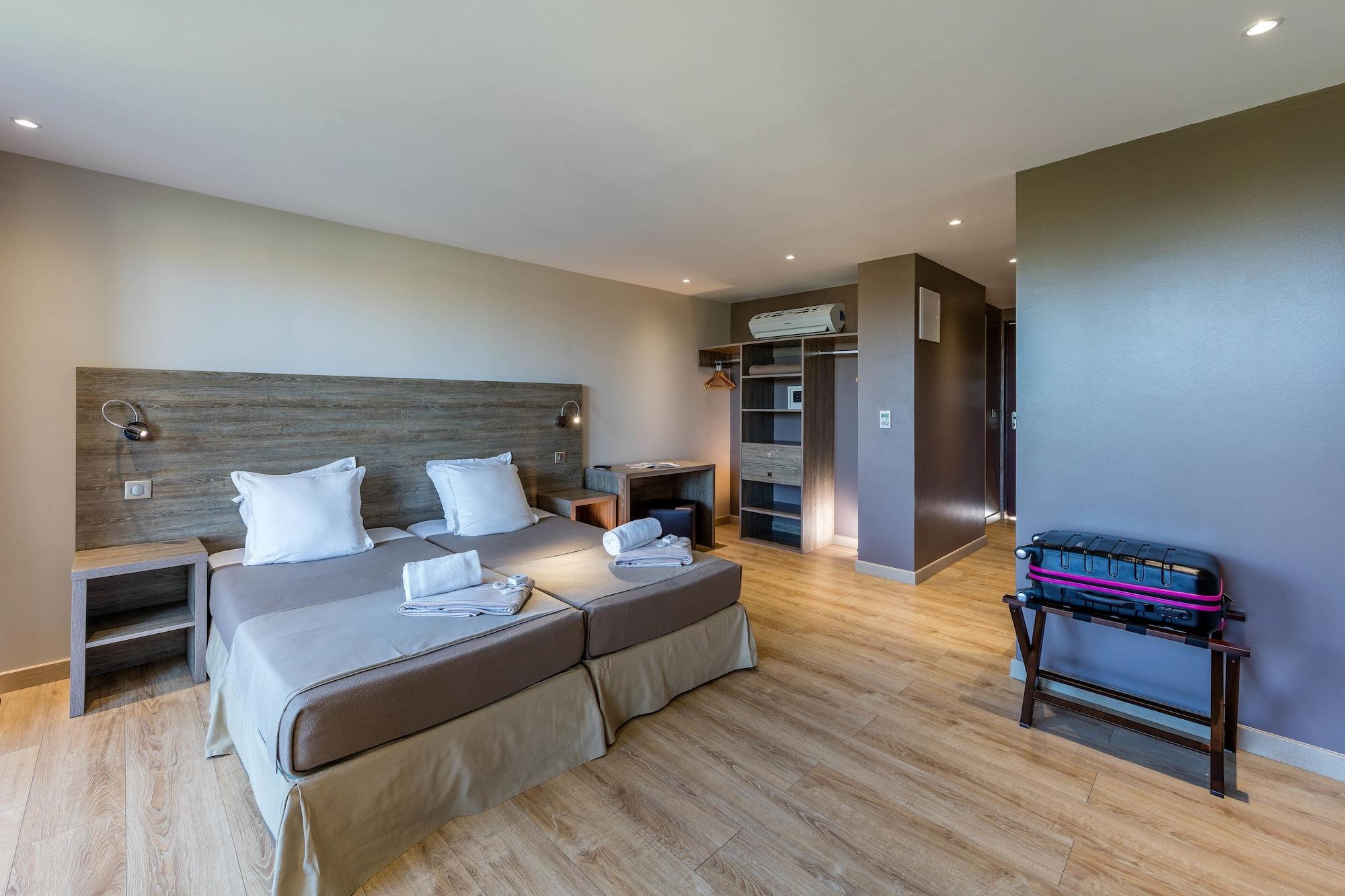 Club Marina Viva Resort 3*
